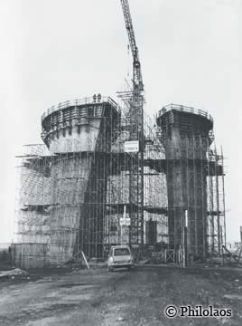 Construction des châteaux d’eau, Valence, 1971, © Philolaos